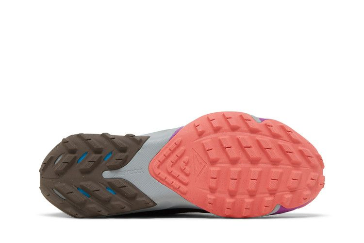 air-zoom-terra-kiger-8-black-vivid-purple-dh0649-003_03