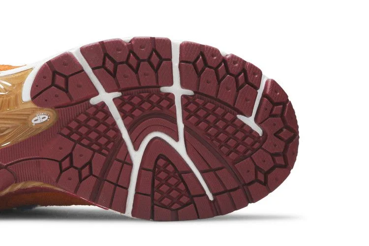 Кроссовки Salehe Bembury x New Balance 2002R 'Peace Be The Journey'