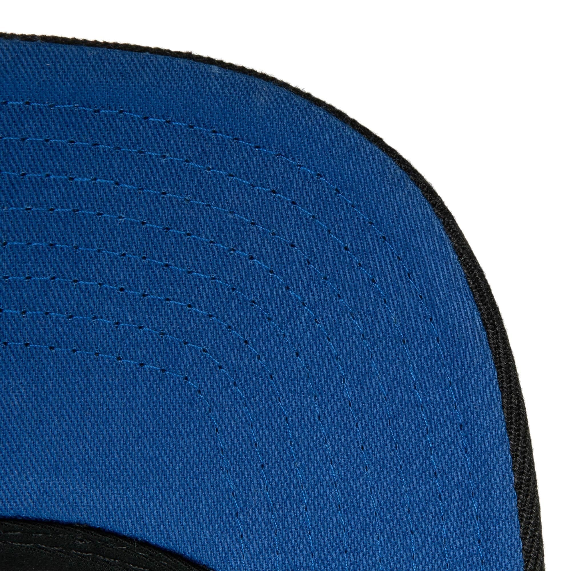 Бейсболка Mitchell & Ness Winner Circle Snapback Philadelphia 76ers