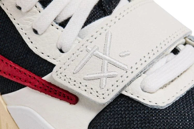 Krossovki-Travis-Scott-x-Air-Jordan-Jordan-Jumpman-Jack-TR-University-Red-9