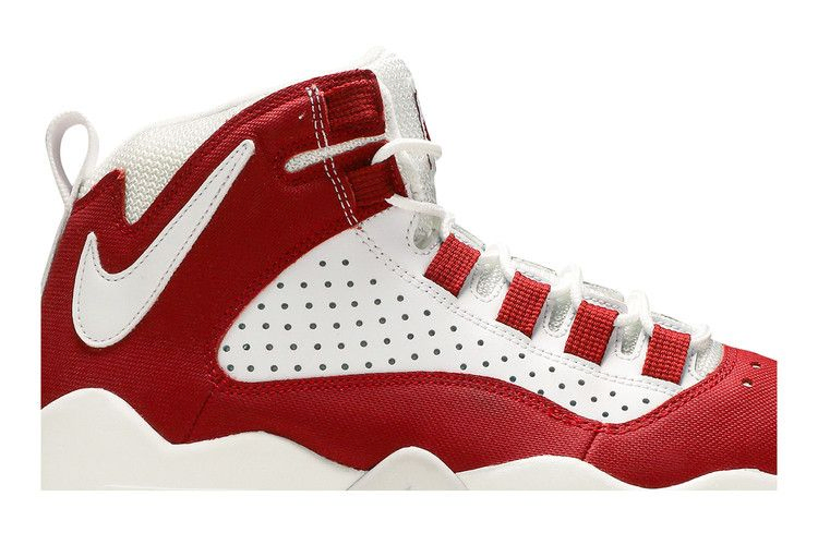 air-darwin-varsity-red-aj9710-600_01