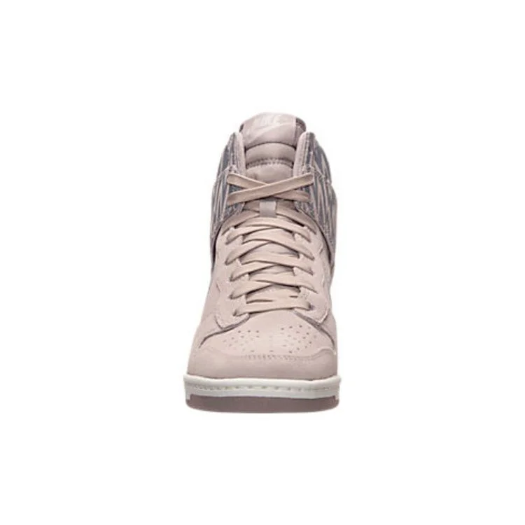 Krossovki-Nike-Wmns-Dunk-Sky-High-Print-2