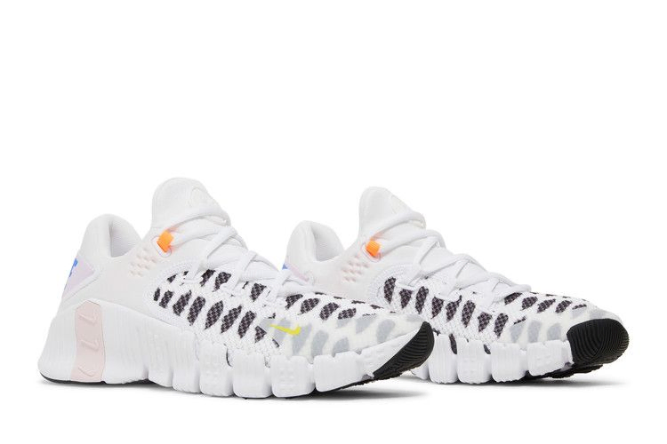 wmns-metcon-4-printed-white-black-dj4310-074_07