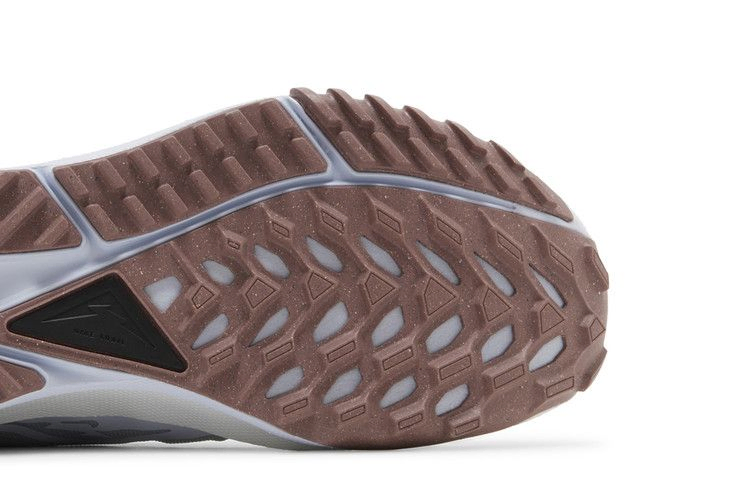 wmns-react-pegasus-trail-4-light-smoke-smokey-mauve-dj6159-005_04