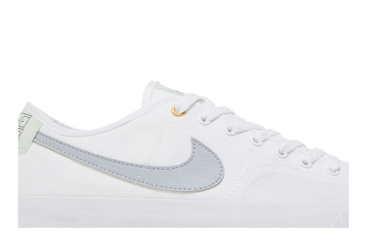 daan-van-der-linden-x-blazer-court-sb-white-wolf-grey-cz5605-100_01