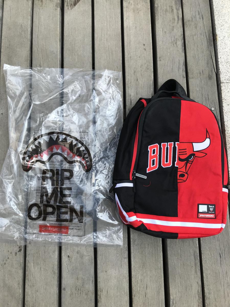 Sprayground-NBA-Chicago-Bulls-Split-Backpack-3