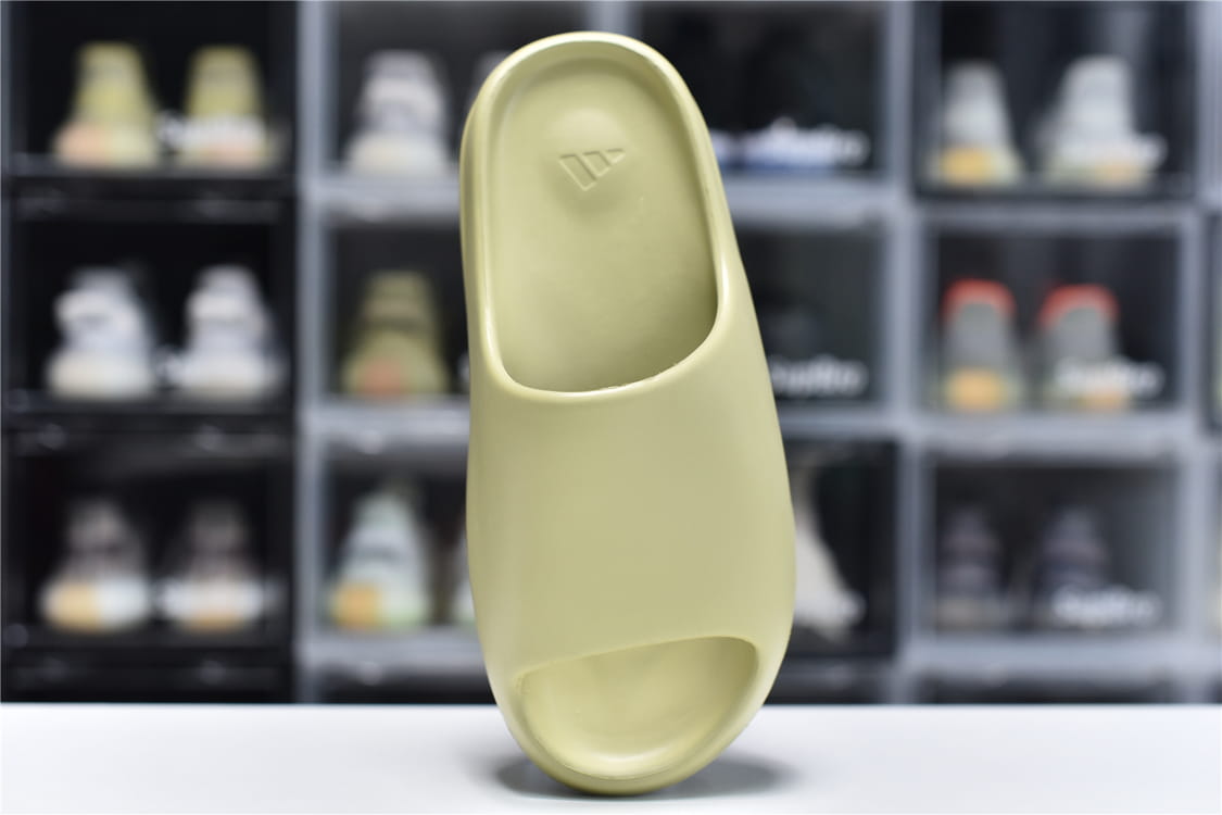 adidas-Yeezy-Slide-Resin-5