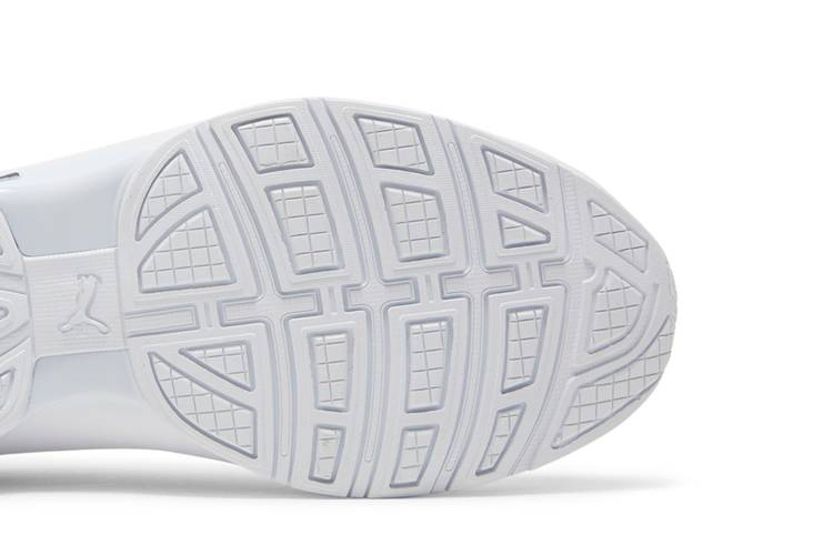 viz-runner-repeat-wide-white-black-377334-12_04