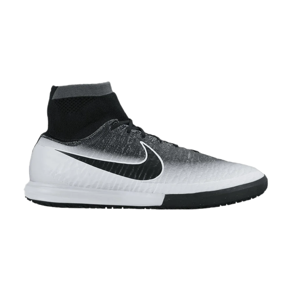 Krossovki-Nike-MagistaX-Proximo-IC-White-Black