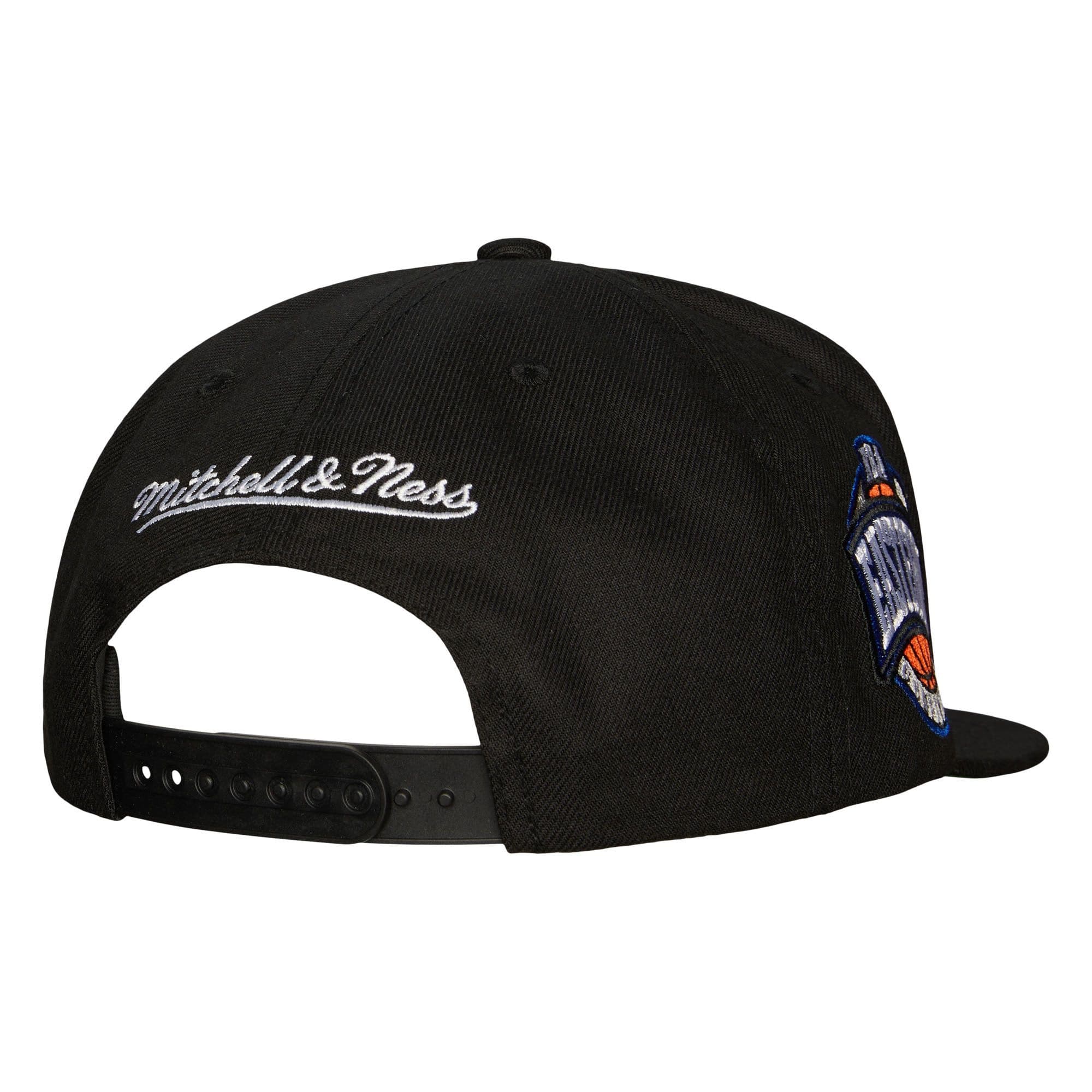 Mitchell-Ness-Conference-Patch-Snapback-HWC-Miami-Heat-Hat-1