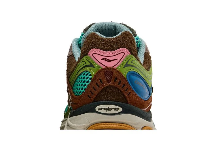 Krossovki-Sneaker-Politics-x-Saucony-Progrid-Omni-9-Sportsmans-Paradise-6