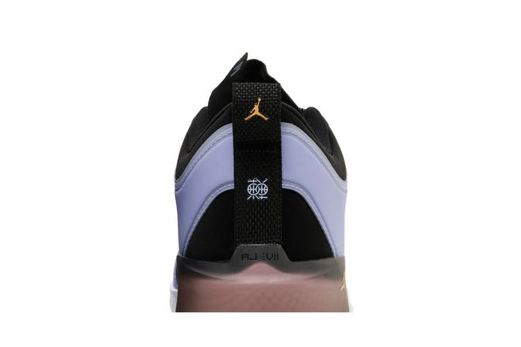air-jordan-37-low-dongdan-fd8701-001_06