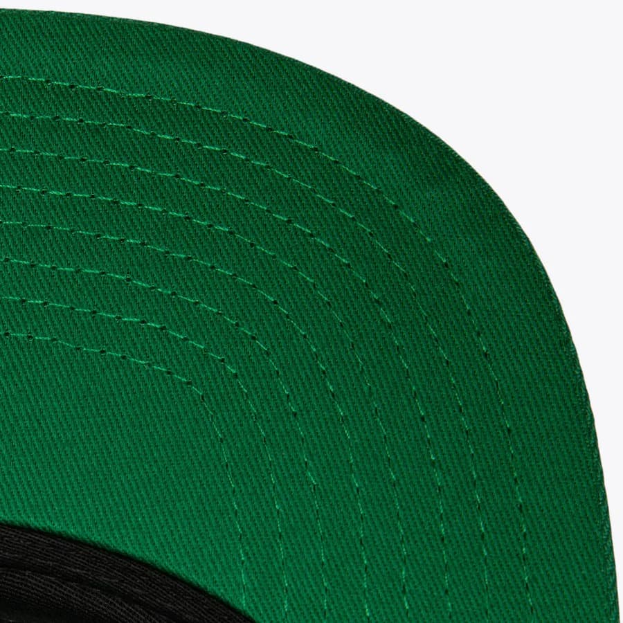 Бейсболка Mitchell & Ness Green Chicago Blackhawks Alternate Flip Snapback Hat