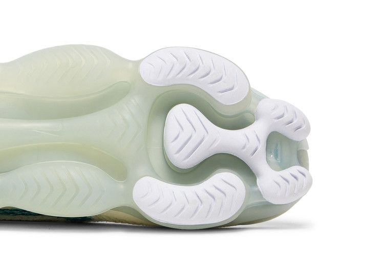 Кроссовки Nike Air Max Scorpion Flyknit 'White Clear Emerald'