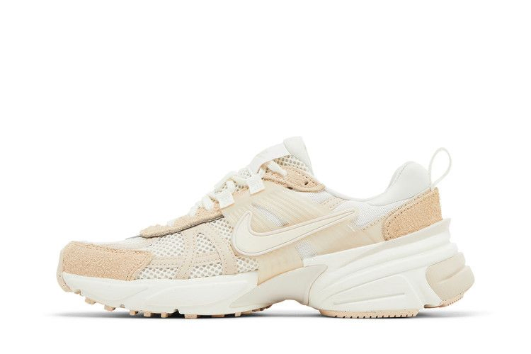 wmns-v2k-run-sail-sanddrift-hv3917-133_02