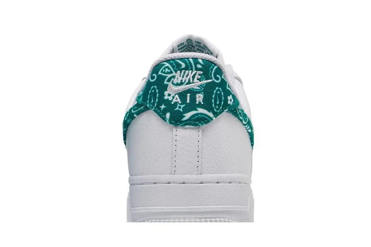 Кроссовки Nike Wmns Air Force 1 '07 Essentials 'Green Paisley'