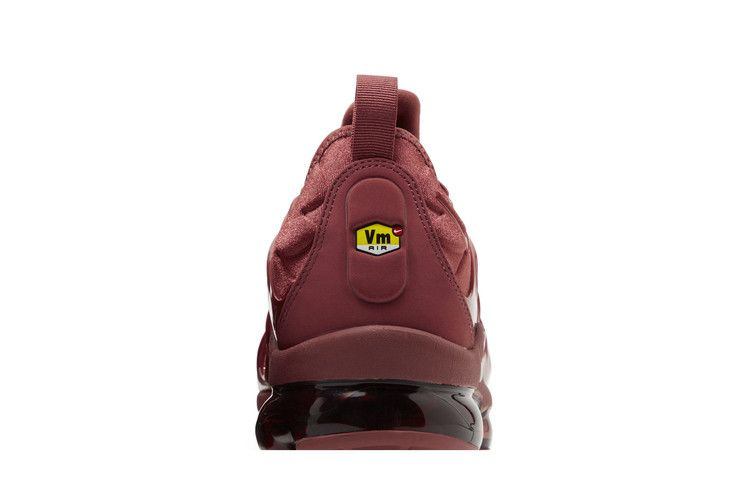 air-vapormax-plus-burgundy-fq8878-661_06