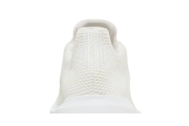 Krossovki-adidas-Swift-Run-Triple-White-6