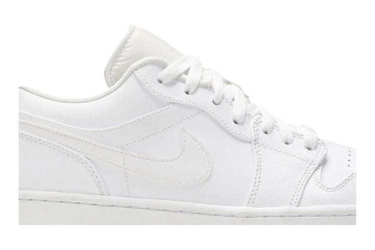 Кроссовки Air Jordan 1 Retro Low 'Triple White'