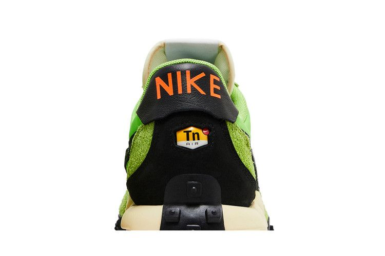 Кроссовки Nike Air Max Waffle Racer SP 'Action Green'