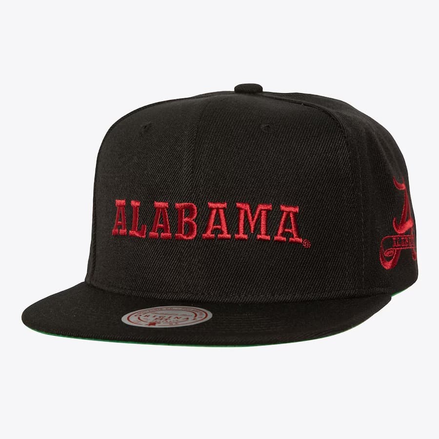 Бейсболка Mitchell & Ness Black Alabama Crimson Tide Vault Collection Triple Play Snapback Hat