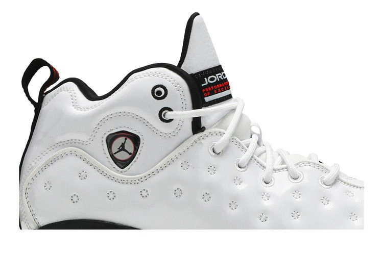 jordan-jumpman-team-2-gs-white-black-820273-106_01