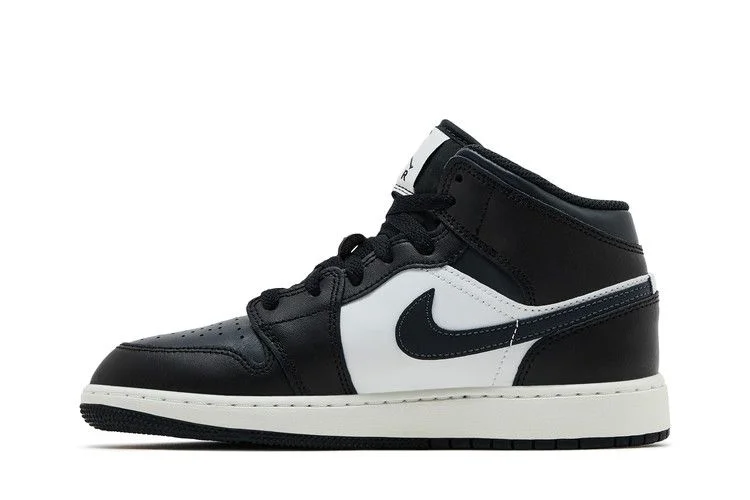Кроссовки Air Jordan 1 Mid GS 'Black Off Noir'