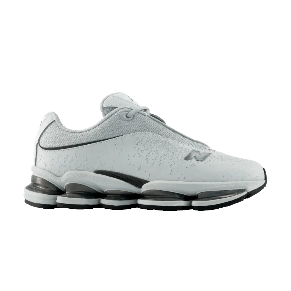 Krossovki-New-Balance-2000-Grey-Black