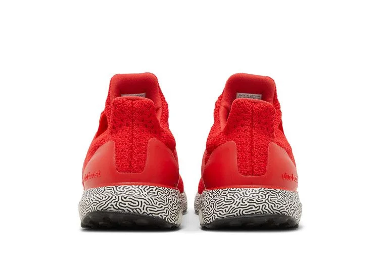 Кроссовки adidas UltraBoost 5.0 DNA 'Vivid Red'