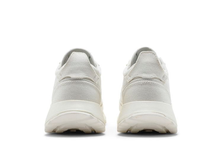 classic-leather-legacy-grow-chalk-s24179_05