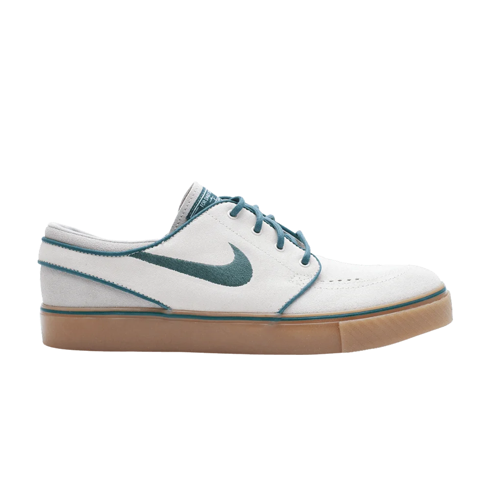 Krossovki-Nike-Zoom-Stefan-Janoski-420