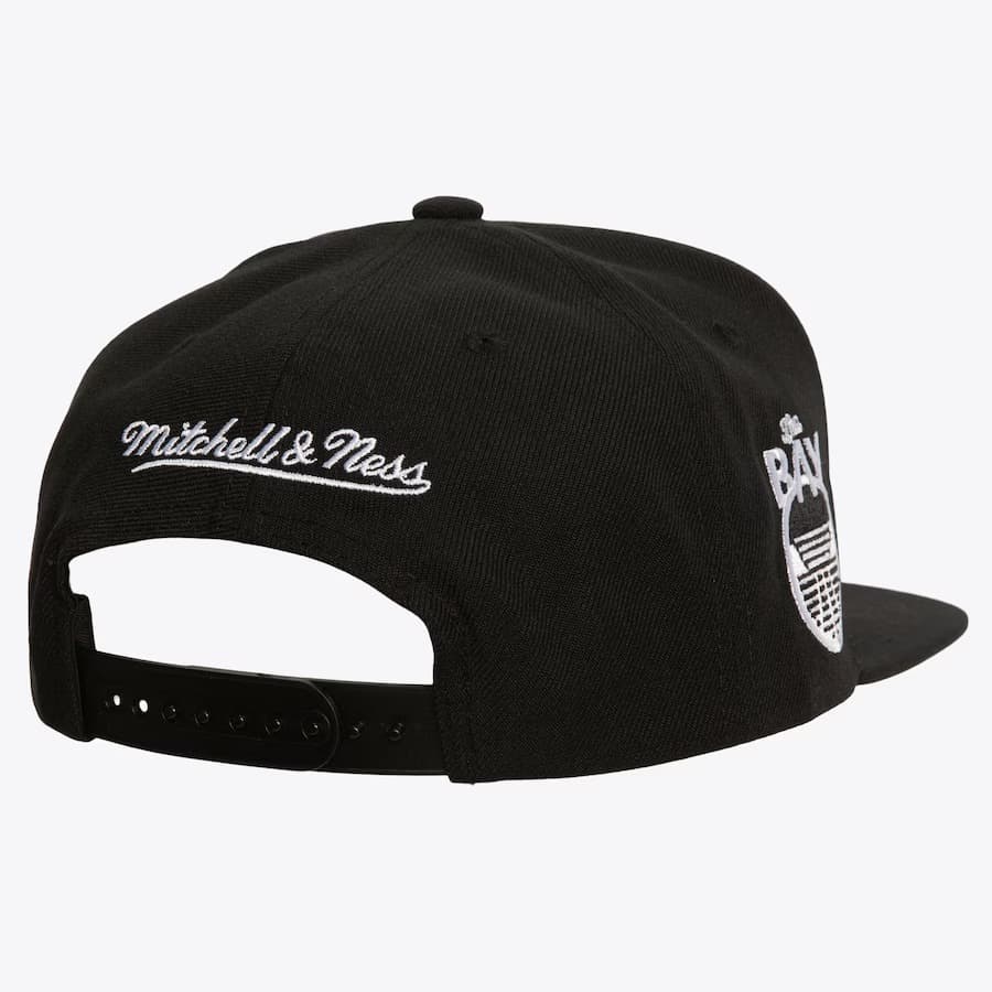 Бейсболка Mitchell & Ness Black White Golden State Warriors Evergreen OG Snapback Hat