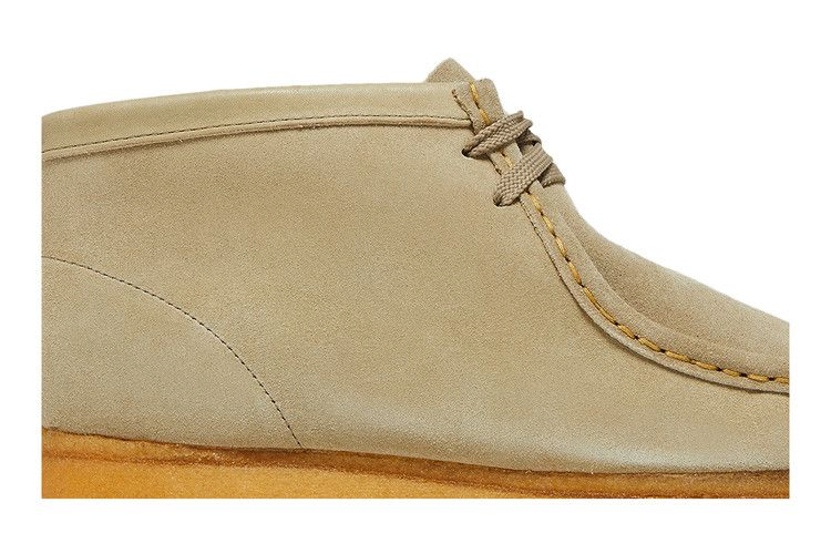 wallabee-boot-maple-suede-26155516_01