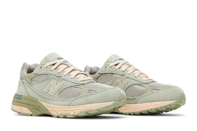 Krossovki-Joe-Freshgoods-x-New-Balance-993-Made-in-USA-Performance-Art-Sage-7