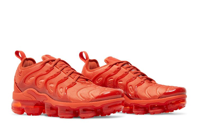wmns-air-vapormax-plus-triple-orange-dz4440-800_07
