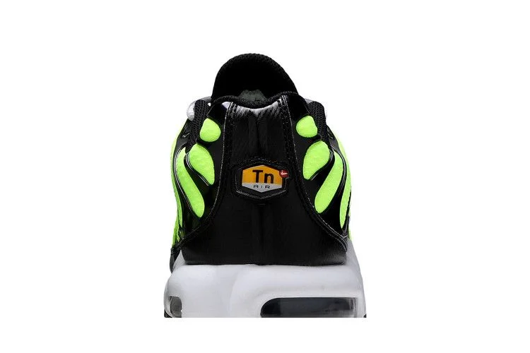 Кроссовки Nike Air Max Plus 'Hot Lime'