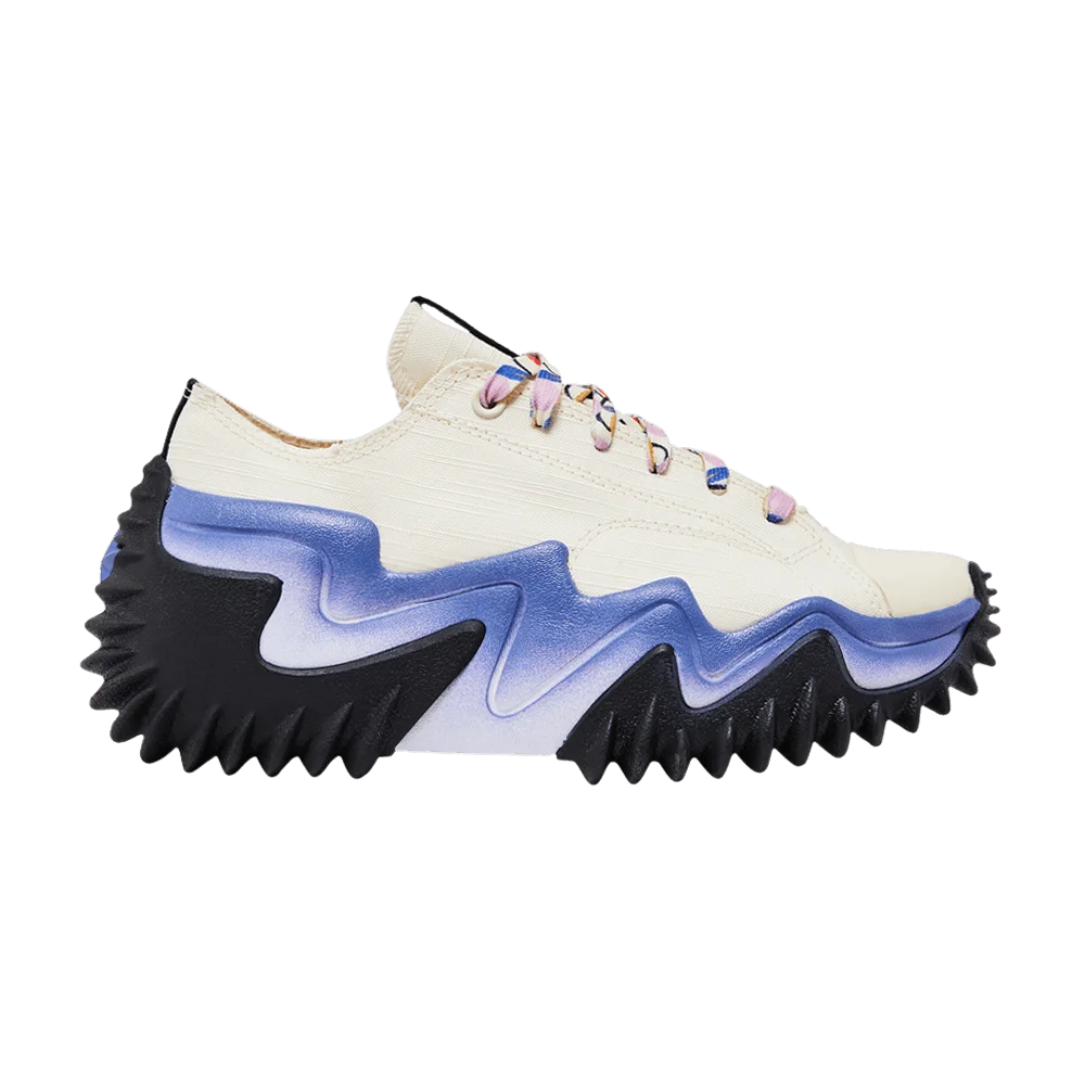 Converse-Run-Star-Motion-Platform-Low-We-Are-Stronger-Together