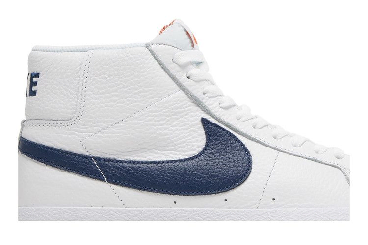 zoom-blazer-mid-iso-sb-orange-label-white-navy-dc4472-100_01