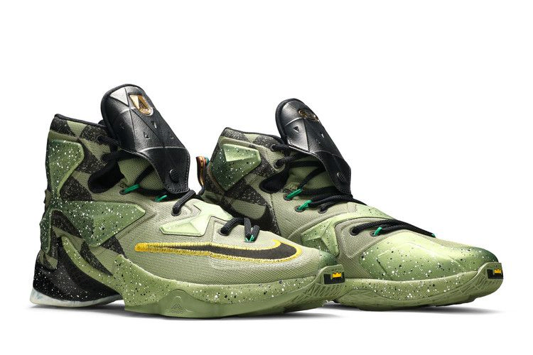 lebron-13-as-northern-lights-835659-309_07