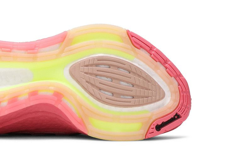 wmns-ultraboost-21-hazy-rose-fy0426_04