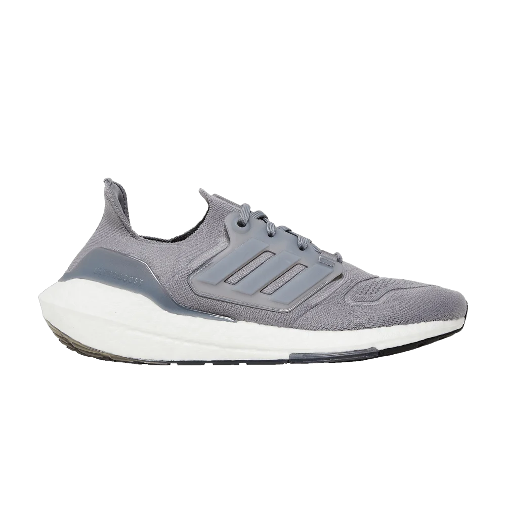 Krossovki-adidas-UltraBoost-22-Grey-Three