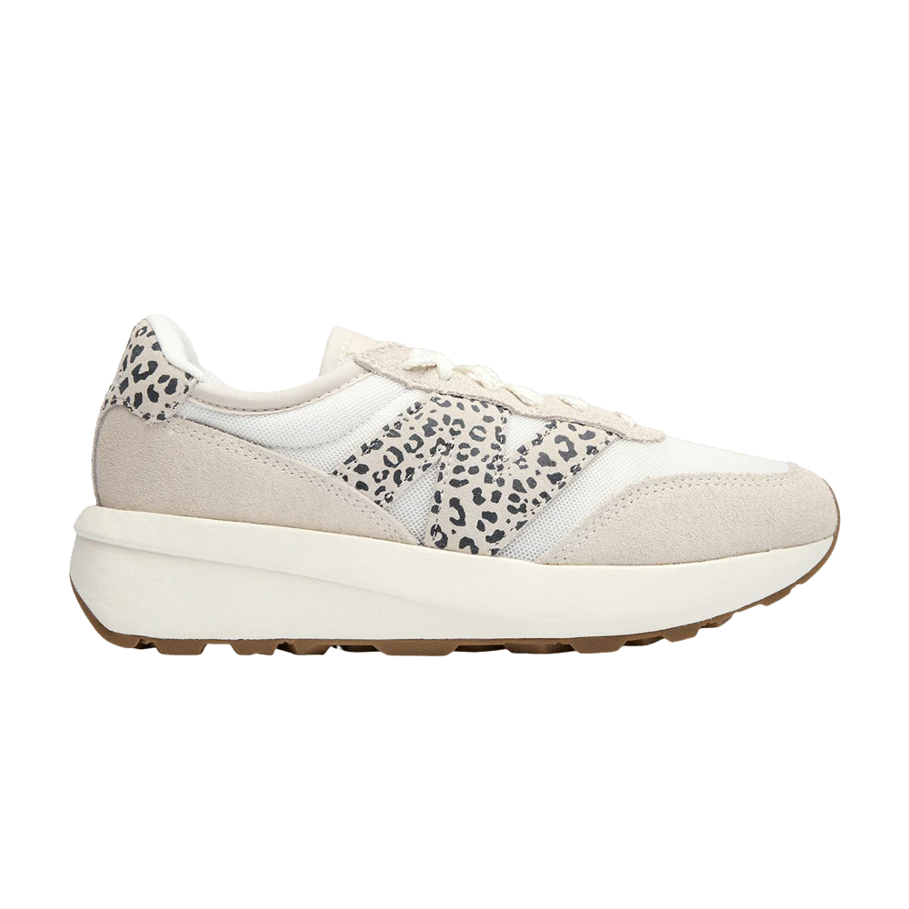 Krossovki-New-Balance-370-Sea-Salt-White
