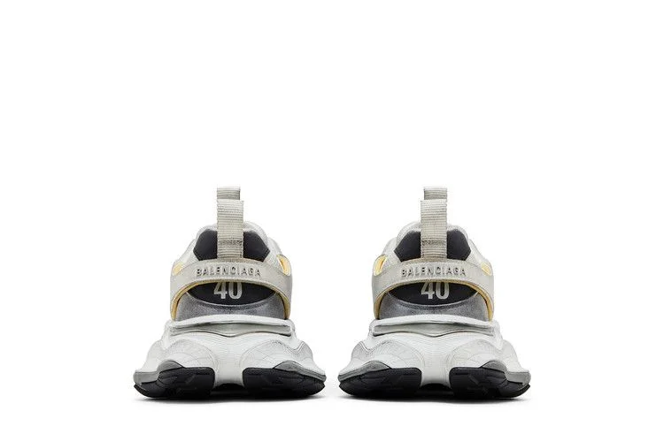 Кроссовки Balenciaga Cargo Sneaker 'Worn-Out - White Black'