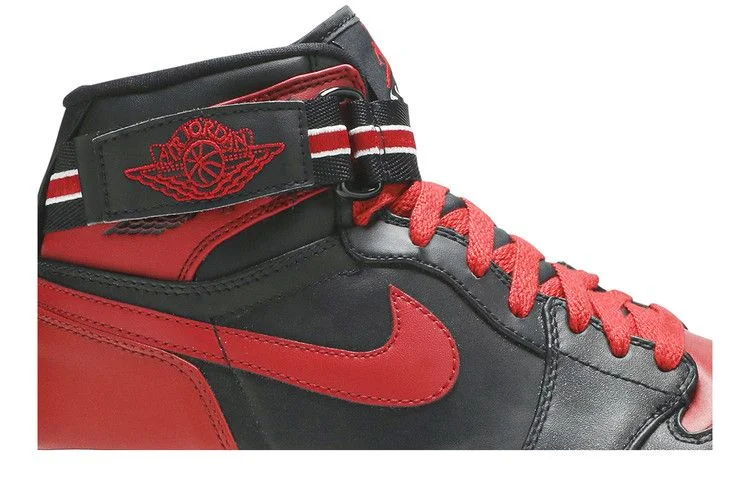 Кроссовки Air Jordan 1 High Strap 'Bred'