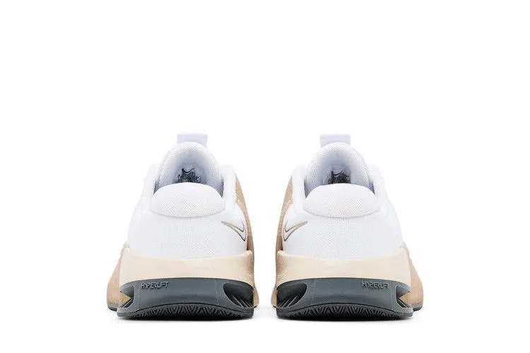 Кроссовки Nike Wmns Metcon 9 'White Gold Sanddrift'