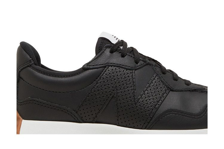 Кроссовки New Balance Wmns 327 'Black Sea Salt'
