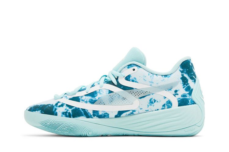wmns-stewie-2-water-378318-02_02