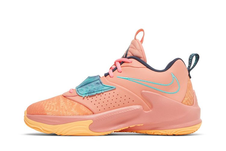 Кроссовки Nike Zoom Freak 3 GS 'Stay Freaky'