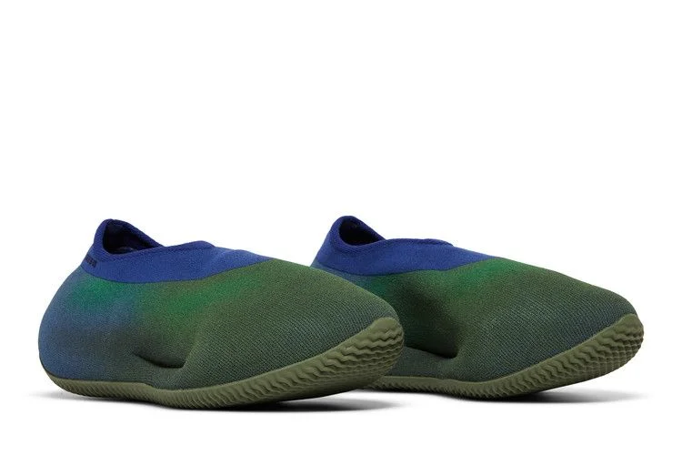 Krossovki-adidas-Yeezy-Knit-Runner-Faded-Azure-7