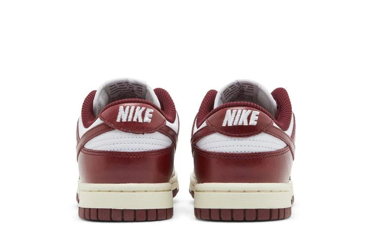 Кроссовки Nike Wmns Dunk Low Premium 'Vintage Red'
